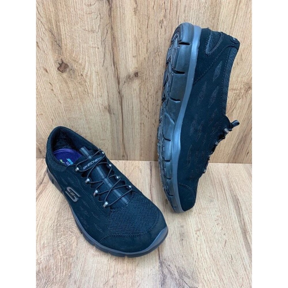 Skechers Wide Fit Memory Foam Women’s Size 11 Black Slip On Walking Shoes 22604W